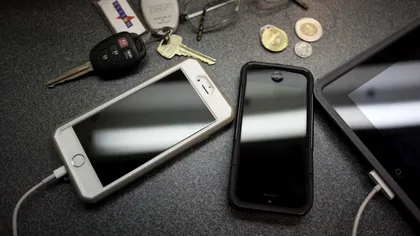 Cum să îți încarci telefonul ca să nu se mai descarce așa repede