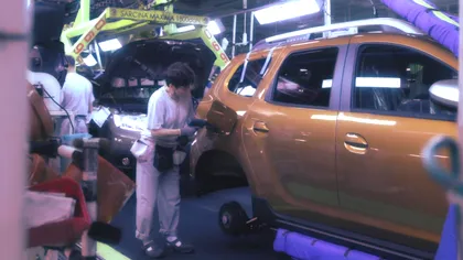 VIDEO Cum se fabrică Dacia Duster în România, de la nimic la testul final