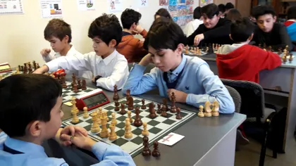 Elevii care nu fac sport la școală vor fi „pedepsiți” cu șah