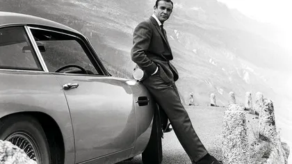 Aston Martin reproduce prima mașină a lui James Bond la un preț record