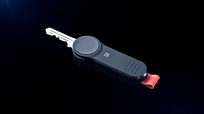 Gadgetul care-ți transformă cheile în unele inteligente