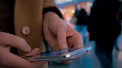 Cuvintele de pe Facebook care te dau de gol că ești depresiv