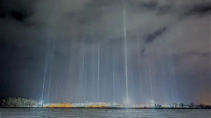 Fotografii care le dau conspiraționiștilor un subiect în plus de dezbătut