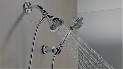 Dacă folosești dușul, trebuie să știi ce pericole pentru sănătate ascunde