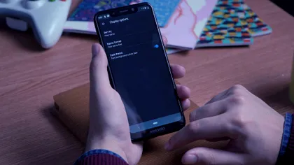 Aplicații Android pe care poți folosi dark mode, cât aștepți Android Q