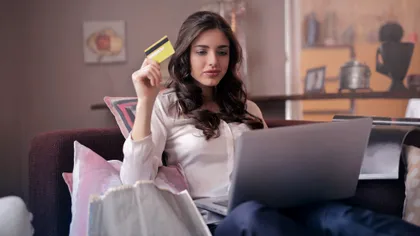 Cât au cheltuit online românii în fiecare minut al anului trecut