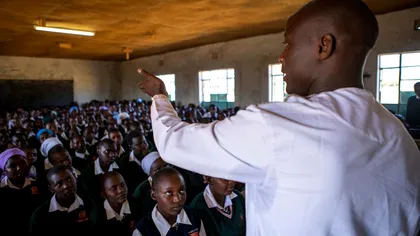 Cine a primit premiul pentru cel mai bun profesor din lume