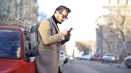 Orașul unde au apărut trecerile de pietoni pentru dependenții de telefoane