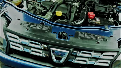 Dacia cu motoare defecte? Un român s-a trezit fără mașină, dar Renault neagă problemele
