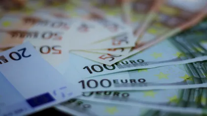 Curs valutar BNR, 16 aprilie: Ce se întâmplă cu dolarul și cu euro
