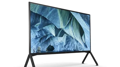 Ce face televizorul care costă cât un BMW și un Mercedes la un loc