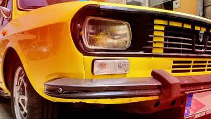 De ce iubesc românii Dacia, dar ar prefera orice altceva. Trei motive care-ți arată de ce mașina românească nu se demodează