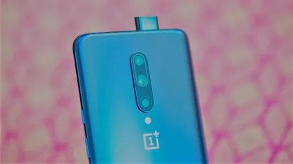 Camerele de pe OnePlus tocmai ce au devenit mai deștepte. Trebuie doar să faci ultimul update și vei fotografia mult mai bine!