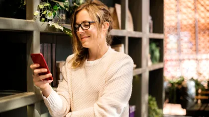 Cum arată filmele și serialele pe verticală, create special pentru smartphone-uri