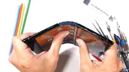 Cât de rezistent este telefonul pliabil și la ce trebuie să fii atent dacă vrei unul