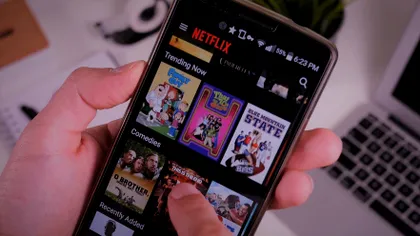 Netflix îți urmărește telefonul să vadă când te deplasezi și acum explică de ce