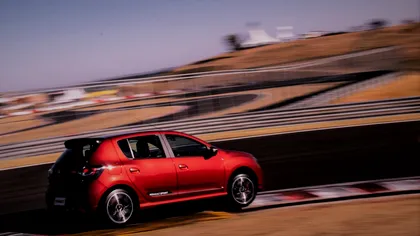 Veste de la Renault: arată ca Dacia Sandero, dar e un monstru pe șosele