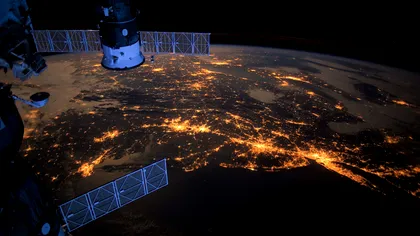 „OZN pe băț”: Elon Musk anunță metoda ciudată prin care te vei conecta la sateliții săi