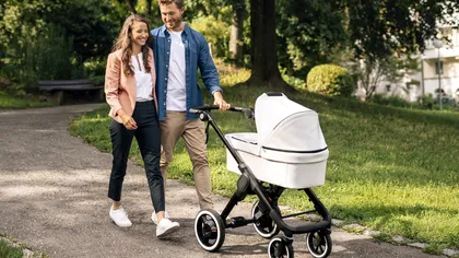 Un cărucior inteligent de la Bosch va ușura viața părinților: ce poate să facă
