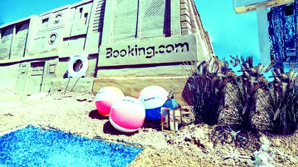 Booking.com, forțată de UE să nu te mai țepuiască. Ce se va schimba?