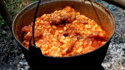 Cât ne costă Mica Unire: primarii investesc sume fabuloase în concerte, fasole și cârnați pe 24 ianuarie