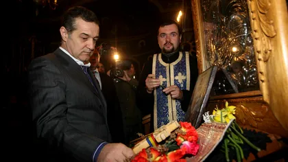 Gigi Becali, în prima linie, în noaptea de Înviere: ”Voluntariat pe banii mei, da?”