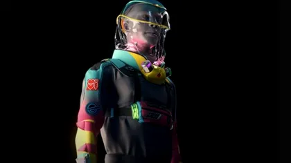 Costumul care te va ajuta să te menții în siguranță când vei avea voie să ieși în oraș