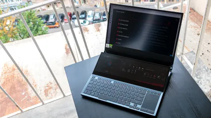 Laptopul cu două ecrane a revenit în 2020 mai performant ca niciodată. E însă și util?