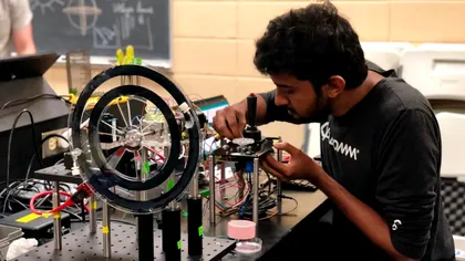 Oamenii de știință au construit o minusculă bandă de alergare pentru creaturi microscopice din apă