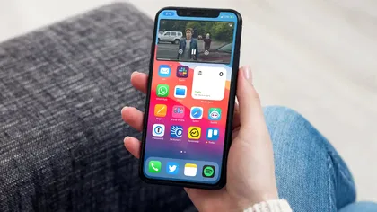 Cum te uiți la filme în fereastră pe iPhone: totul despre PiP (Picture in Picture) pe iOS 14