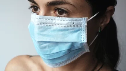Unde s-a produs această mutație a virusului și cum a afectat Europa