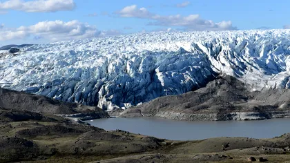 Un lac preistoric gigant vechi de milioane de ani a fost găsit sub gheață în Groenlanda