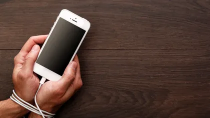 Cinci moduri de a gestiona timpul petrecut în fața ecranului în lockdown. Ce recomandă experții în tehnologie