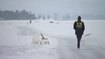 Acest om a inventat un jetpack mai puțin obișnuit. La ce-l ajută și de ce l-a inventat