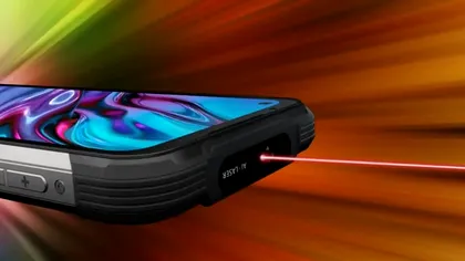 Telefonul de trânte care este bun și la poze: bateria gigantică este punctul său forte