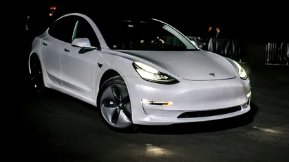 Tehnologia Samsung care revoluționează industria auto: Tesla a pus deja sute de milioane de dolari pe masă