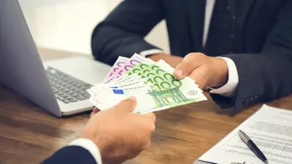 Românii, din ce în ce mai îndatorați: statisticile îngrijorătoare și previziunile costisitoare