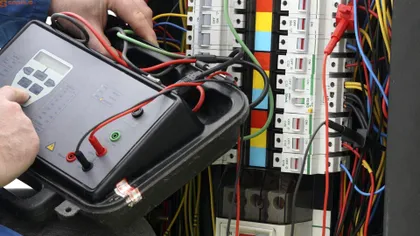 În sfârșit, furnizorii de energie electrică, luați la rost: au ajuns în vizorul autorităților, după ce ți-au făcut viața dificilă