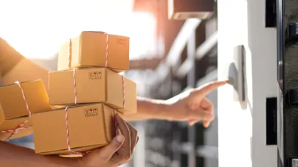 Curierii din România îmbrățișează digitalizarea: scapi, în sfârșit, de numerar