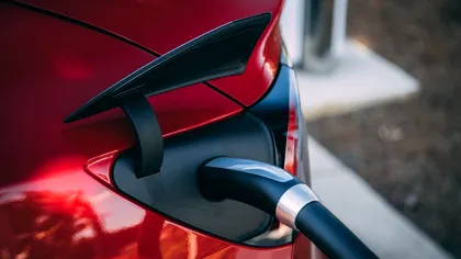 Motivul pentru care mașinile electrice rămân o raritate, conform experților: România, exemplul perfect