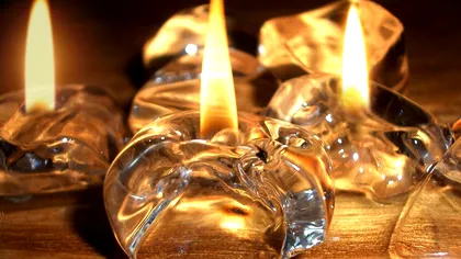 Inovație incredibilă în știință: cercetătorii au creat gheața fierbinte. Cum e posibil și la ce ne ajută