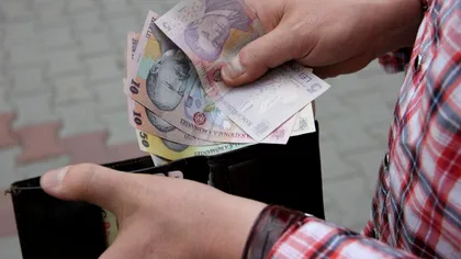 Salariile a 74.000 de români, în pericol: ce ar trebui să se întâmple, cât timp mai au