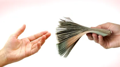 Se dau bani de la stat pentru acești români: cum obții până la 25.000 de euro, cum îi poți folosi