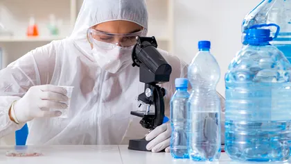 Microparticulele de plastic, din ce în ce mai prezente în aerul pe care îl respirăm: la ce altitudine a fost descoperit