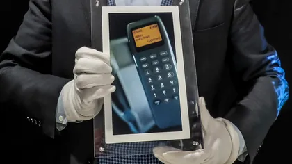 Primul SMS trimis vreodată a fost vândut ca NFT: suma imensă care a fost plătită