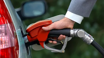 Se întâmplă la pompă, iar șoferii români sunt primii care au de suferit: iar ne-am făcut de râs în Europa