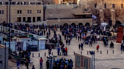 Ciocniri între demonstranții palestinieni și poliția israeliană pe Esplanada Moscheilor, din Ierusalim. Cel puțin 7 persoane au fost rănite