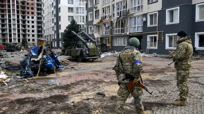 Stare de asediu la periferia KievuluI, pentru o săptămână. Locuitorii din Hostomel nu au voie să iasă din case