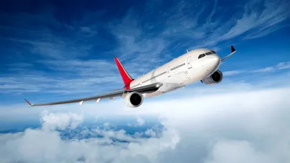 Cum să călătorești ieftin cu avionul: sfaturi de când te lasă taxiul la aeroport