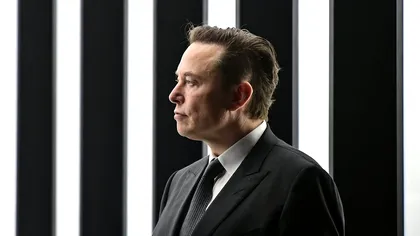 Cum a ajuns Musk să-și vândă imperiul 
